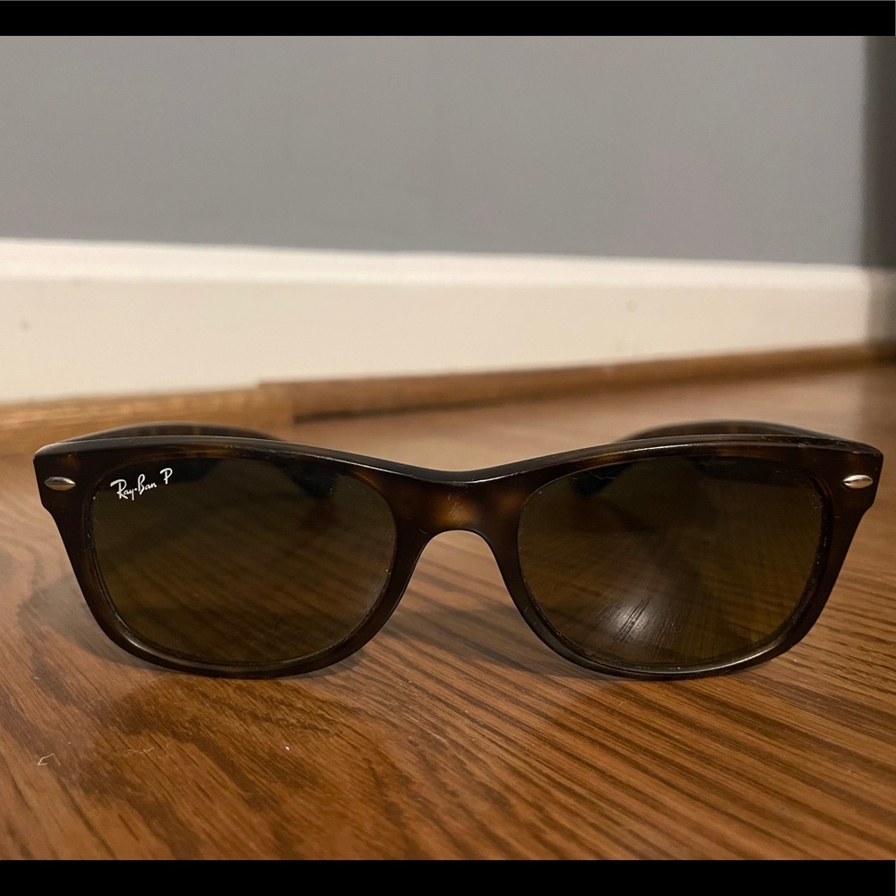 WAYFARER CLASSIC Women Ray-Ban Glasses (POLARIZED)